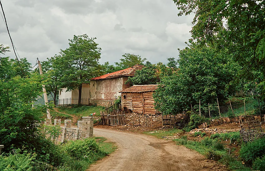 Exploring Albania with a Polish Guide: Hidden Gems, Local Stories, and Must-Do Excursions